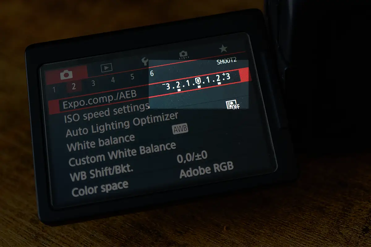 AEB option on the back of a Canon 80D DSLR camera screen