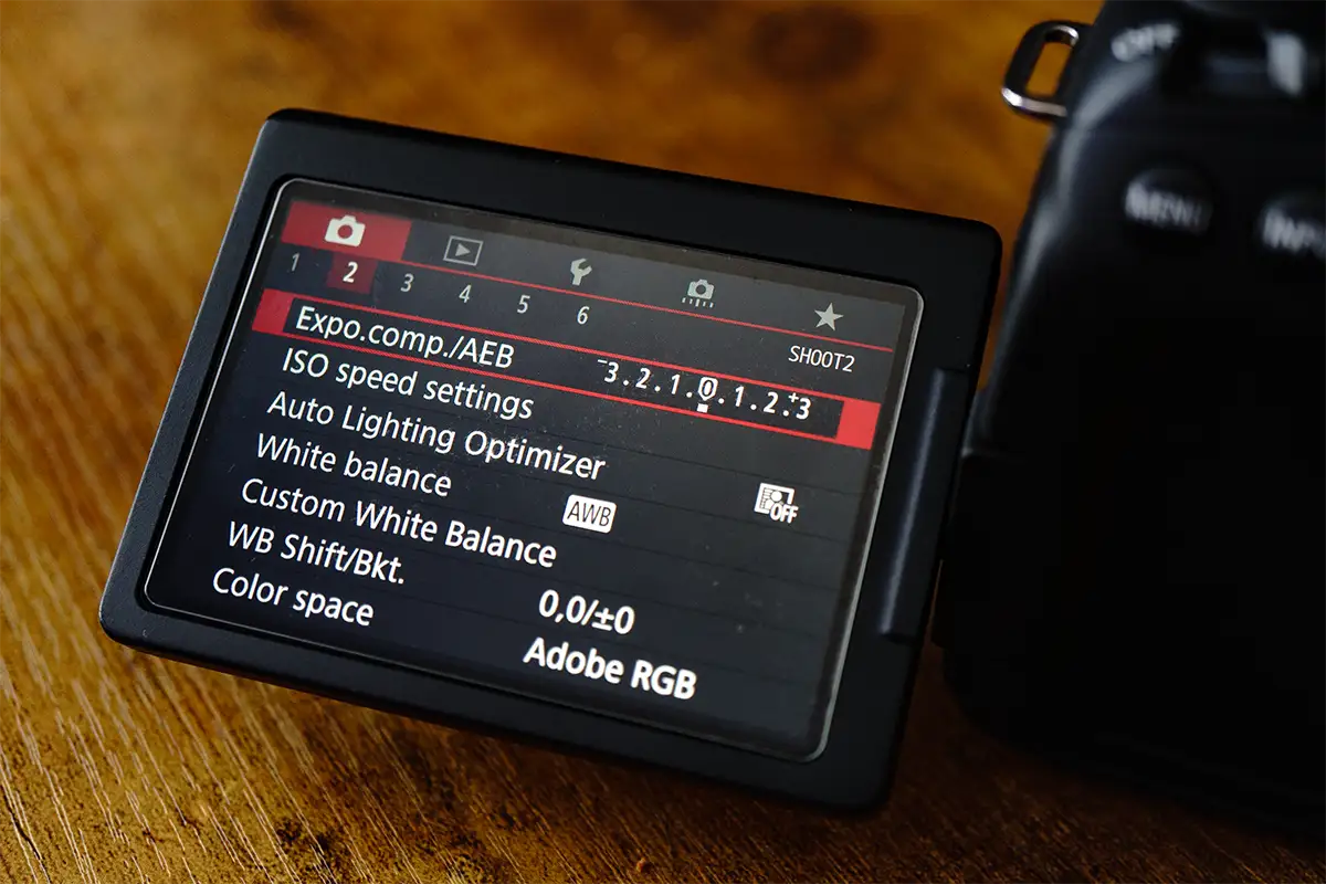 AEB option on the back of a Canon 80D DSLR camera screen